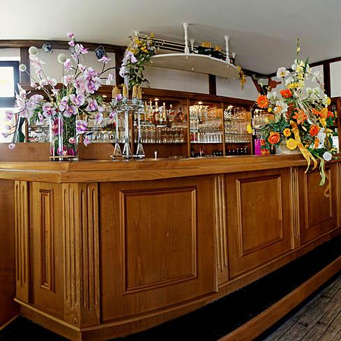 Restaurant "Knüppels Tischlein deck dich" in Koserow