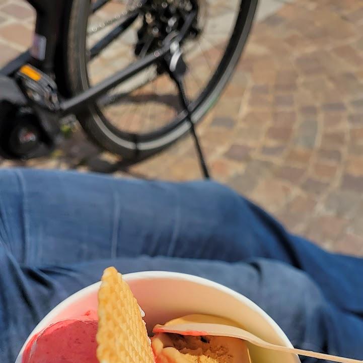 Restaurant "Escavinum - Eiscafe" in Veitshöchheim