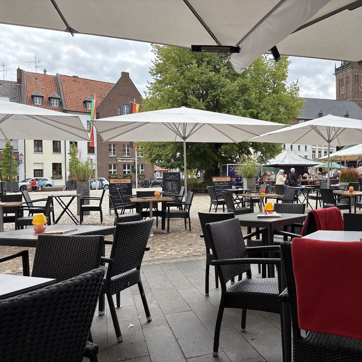 Restaurant "Cafe & Bistro Mango" in Kalkar