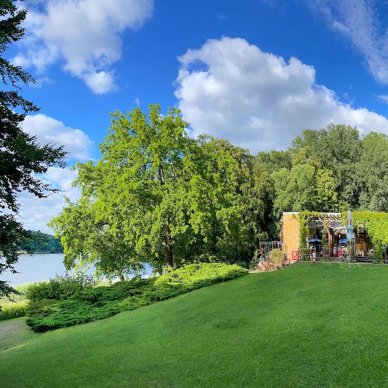 Restaurant "Seehotel Ichlim" in Lärz