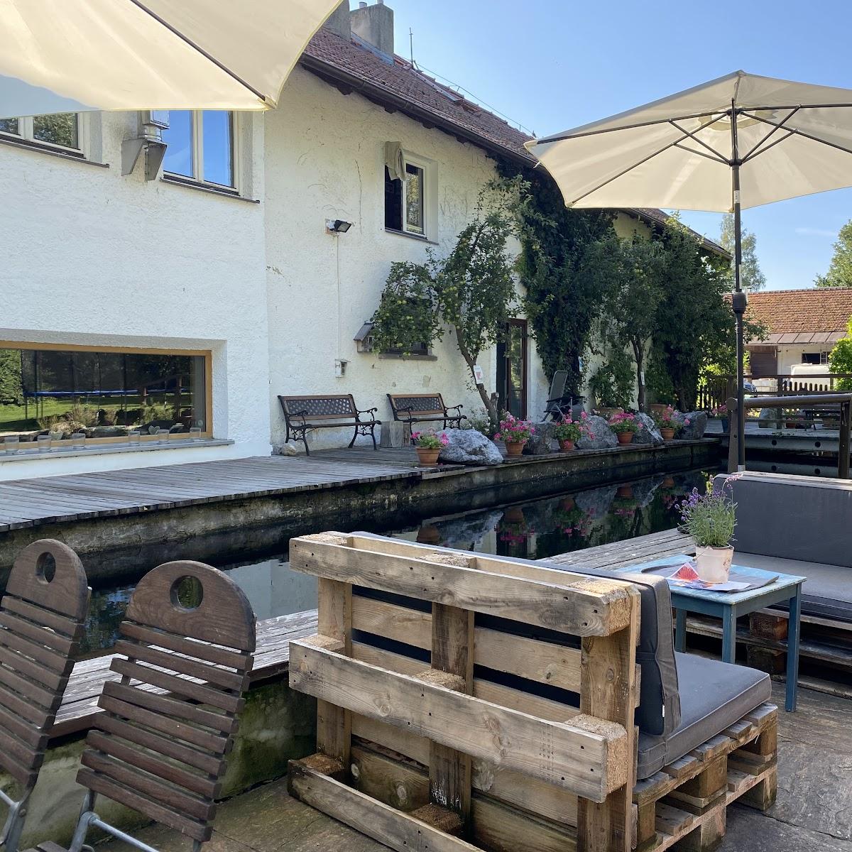 Restaurant "Wolfmühle Bio-Laden & Eventgastronomie" in Forstinning