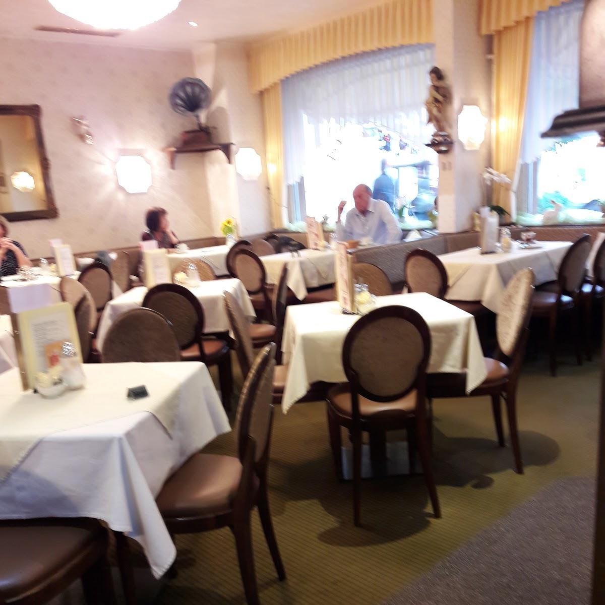 Restaurant "Confiserie-Cafe-Conditorei Mayerhöfer" in Furtwangen im Schwarzwald