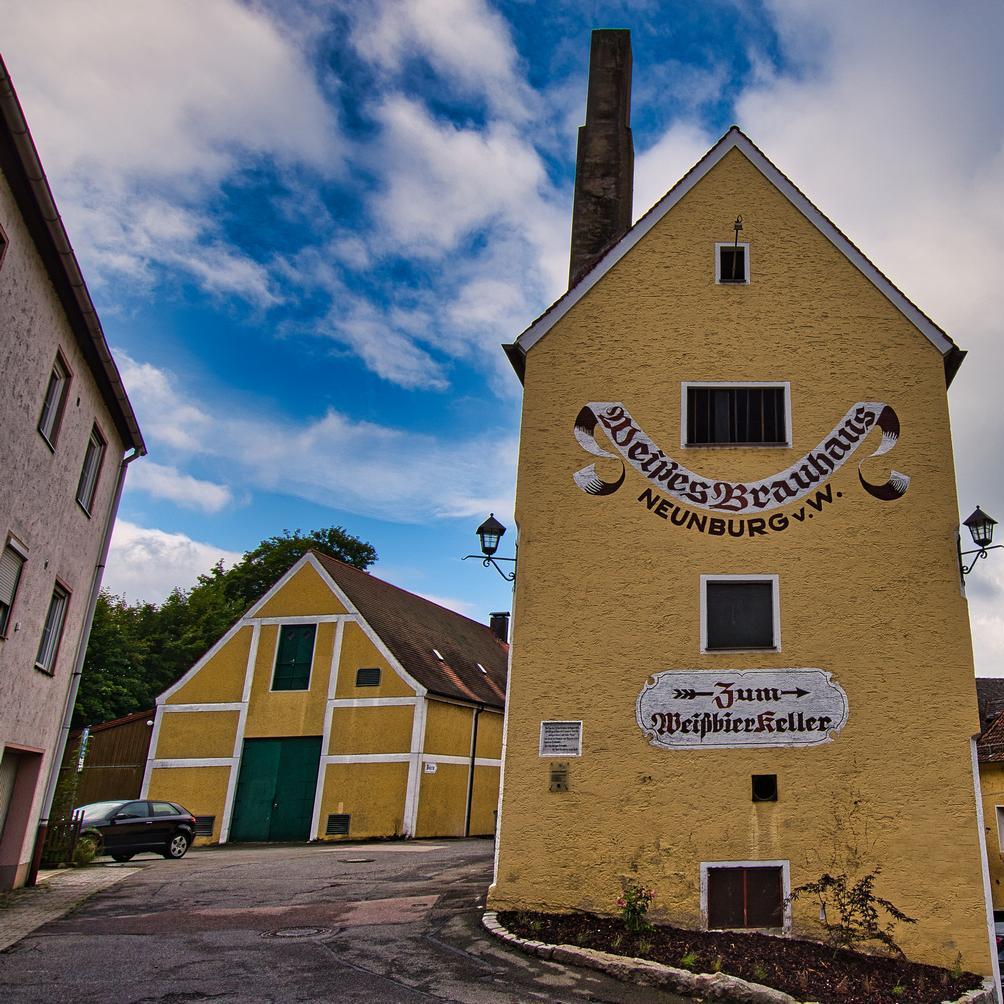 Restaurant "Weißes Brauhaus & Weißbierkeller" in Neunburg vorm Wald