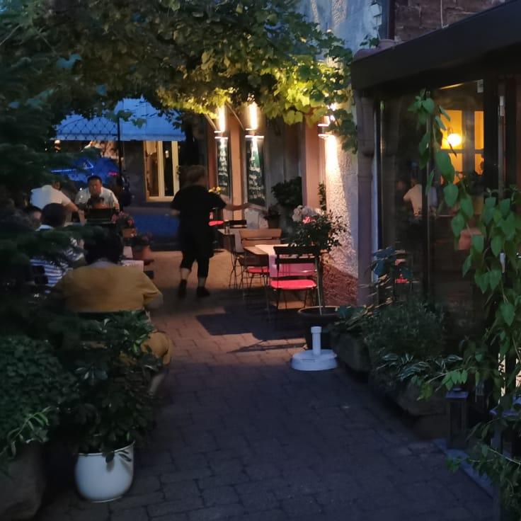 Restaurant "Wein- und Gasthof Zipf mit Cafe Bauer" in Miltenberg