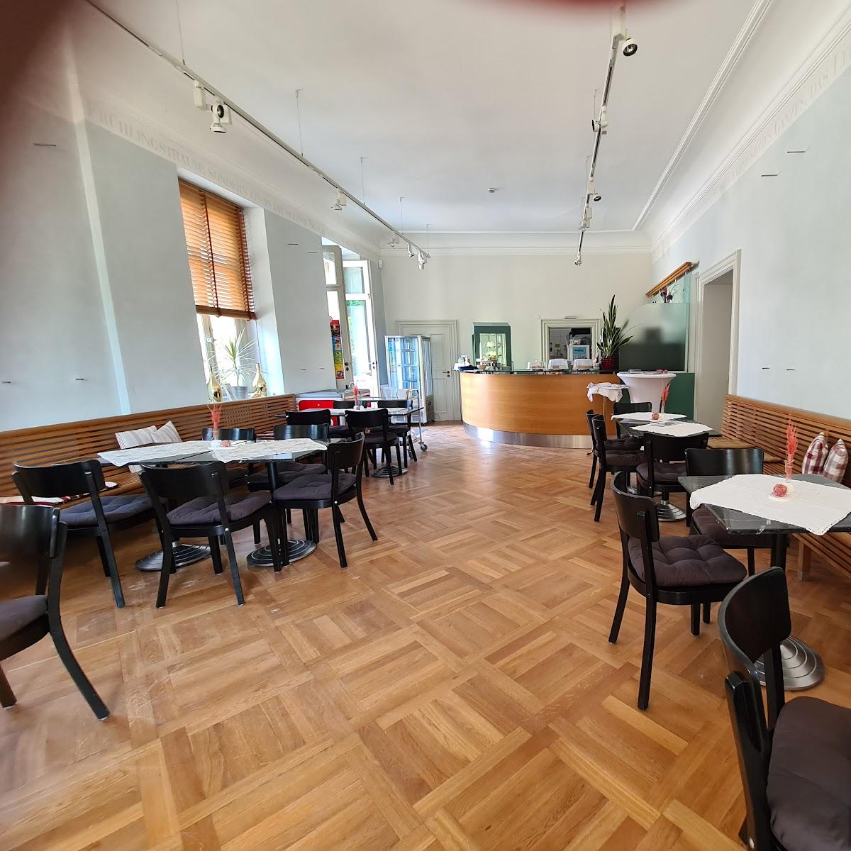 Restaurant "Cafe Schloß Fantaisie" in Eckersdorf