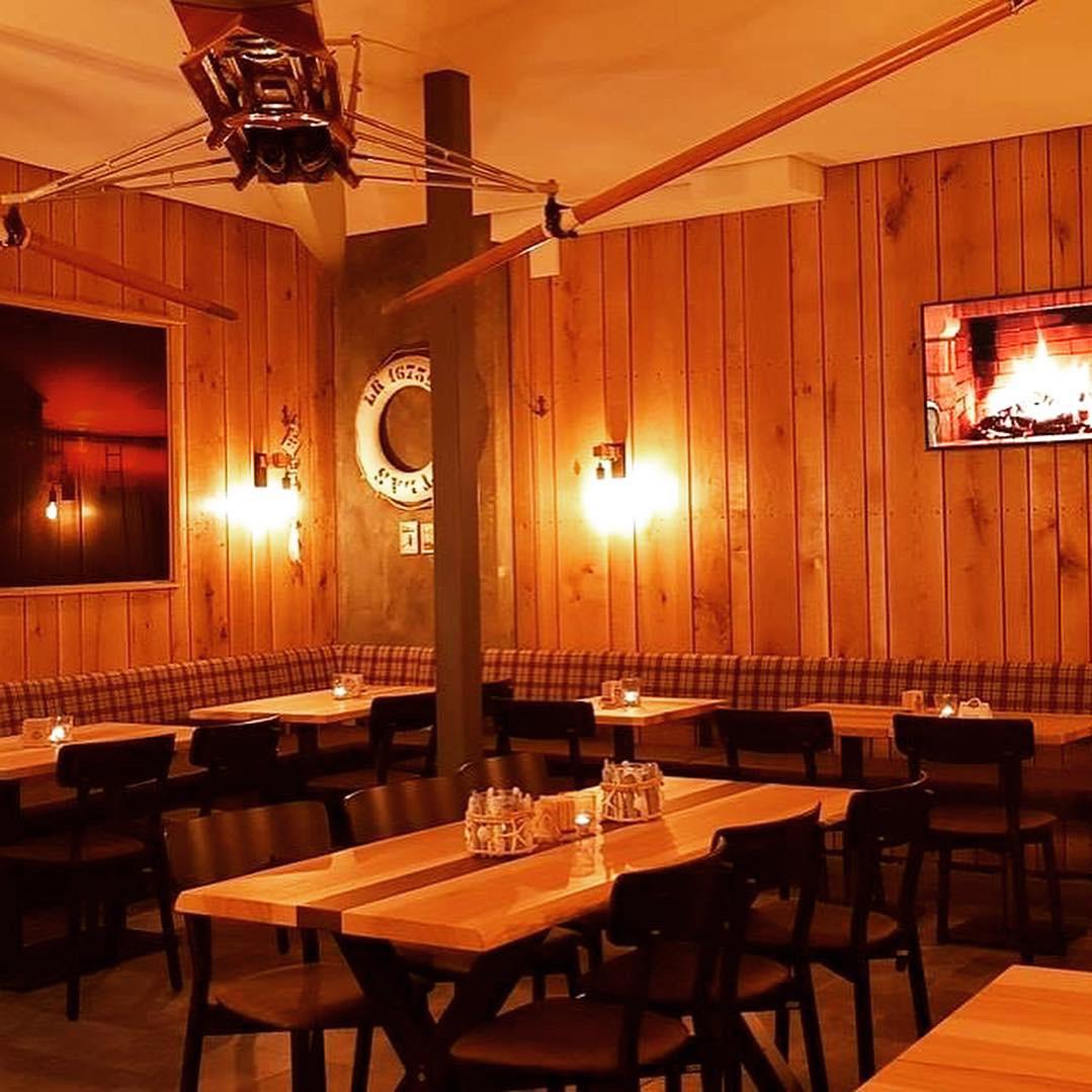 Restaurant "BOOTSHAUS" in  Miltenberg