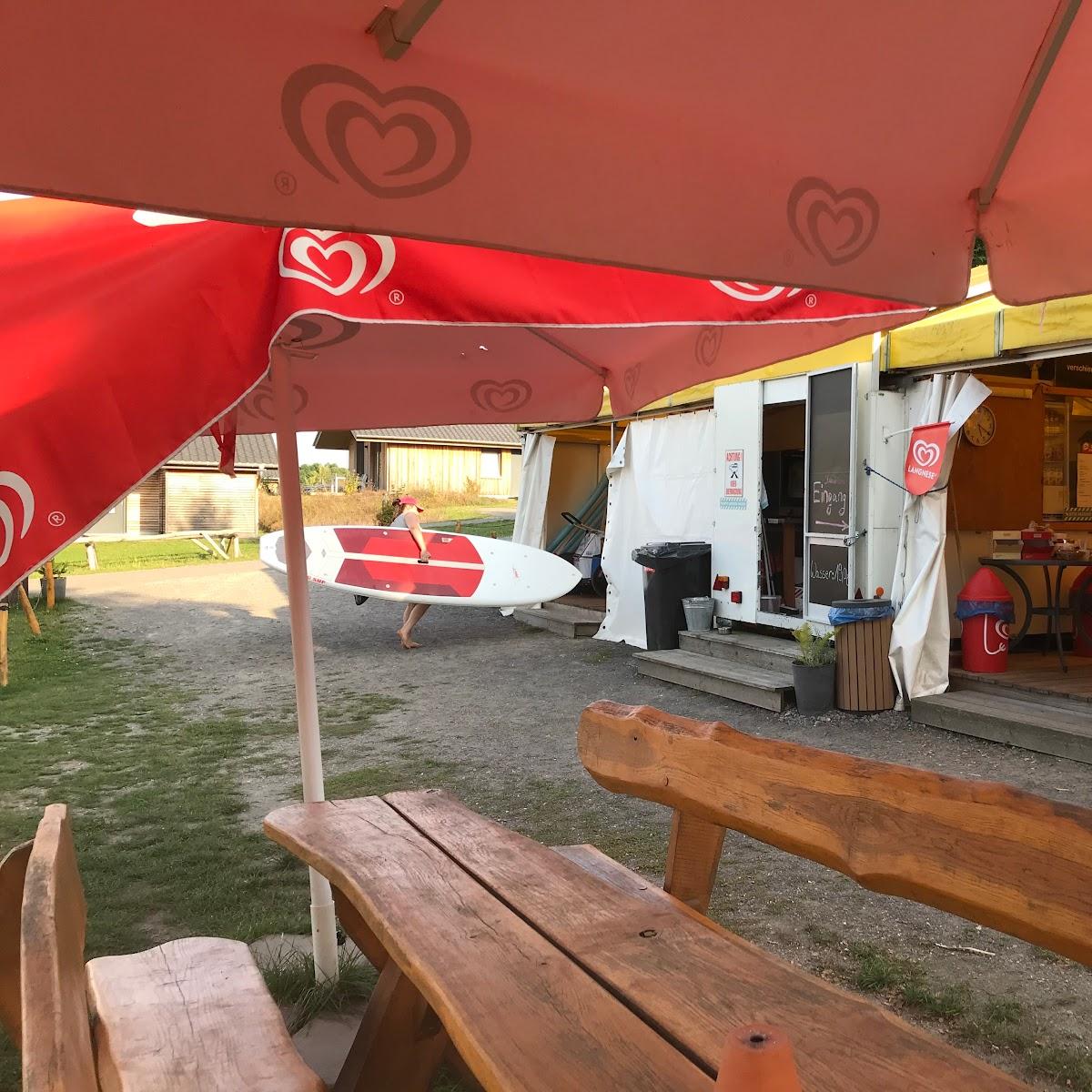 Restaurant "Strandimbiss" in Muldestausee