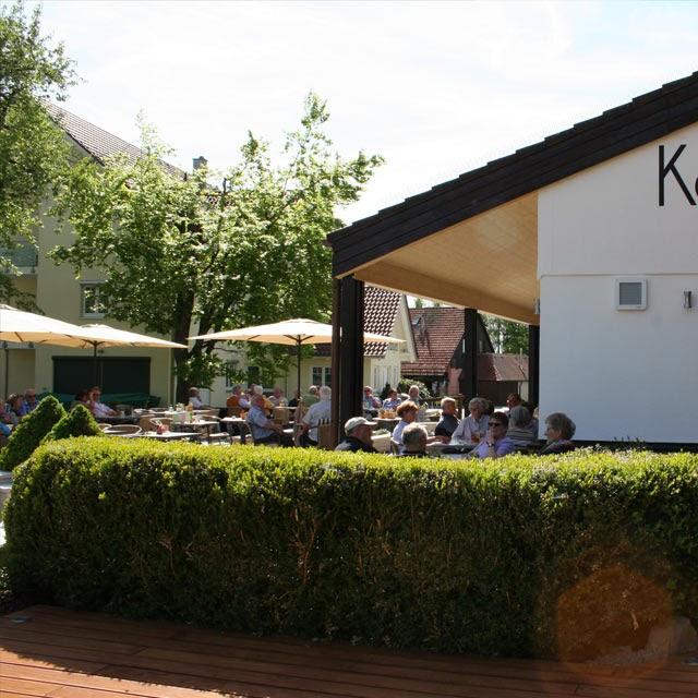 Restaurant "Restaurant & Hotel & Ferienwohnungen „Karpfen am “" in Illmensee