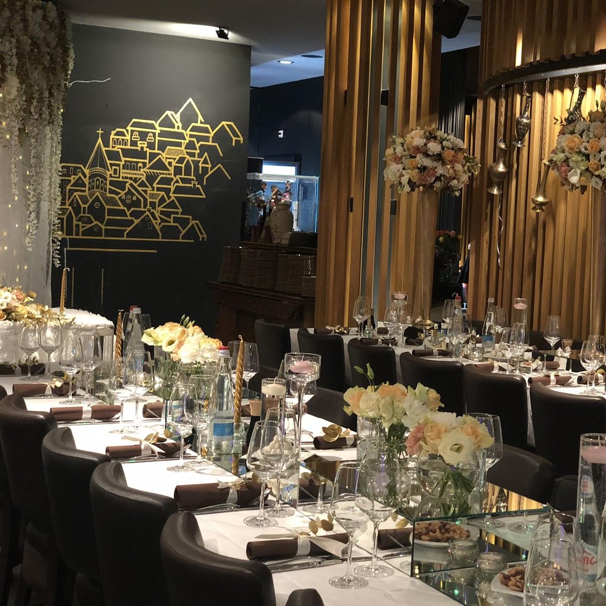 Restaurant "MADLOBA LOUNGE Restaurant & Event Location" in Berlin