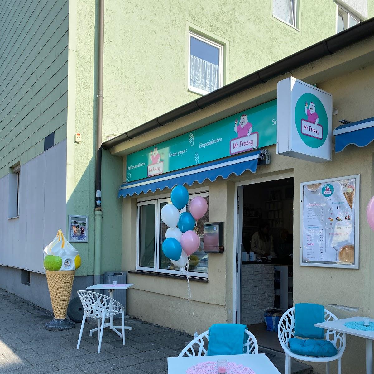 Restaurant "Mr. Frozzy - Yryssaldy Satmyrza |  | Eisspezialitäten" in München