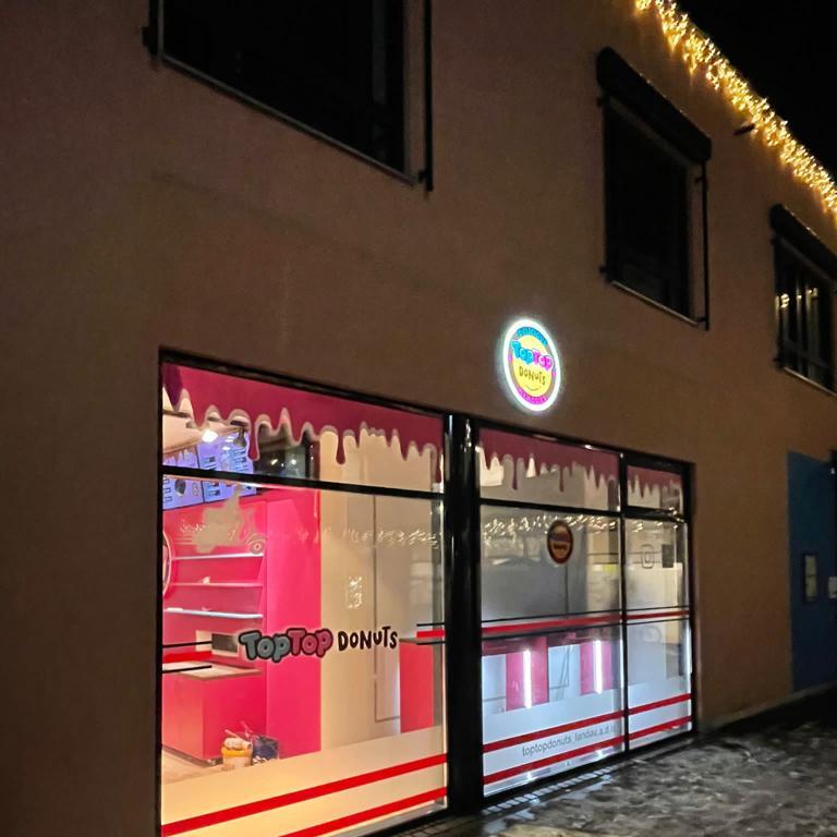 Restaurant "TopTop Donuts" in Landau an der Isar