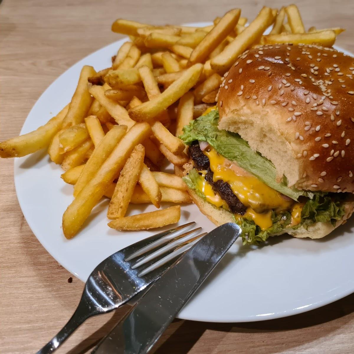 Restaurant "Affenfelsen Burger" in Neumünster