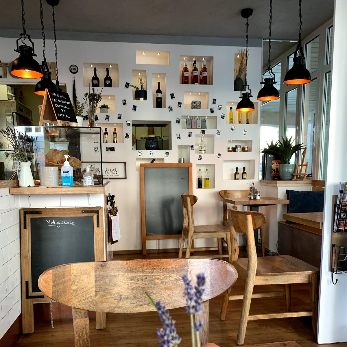 Restaurant "Nes Coffee" in München