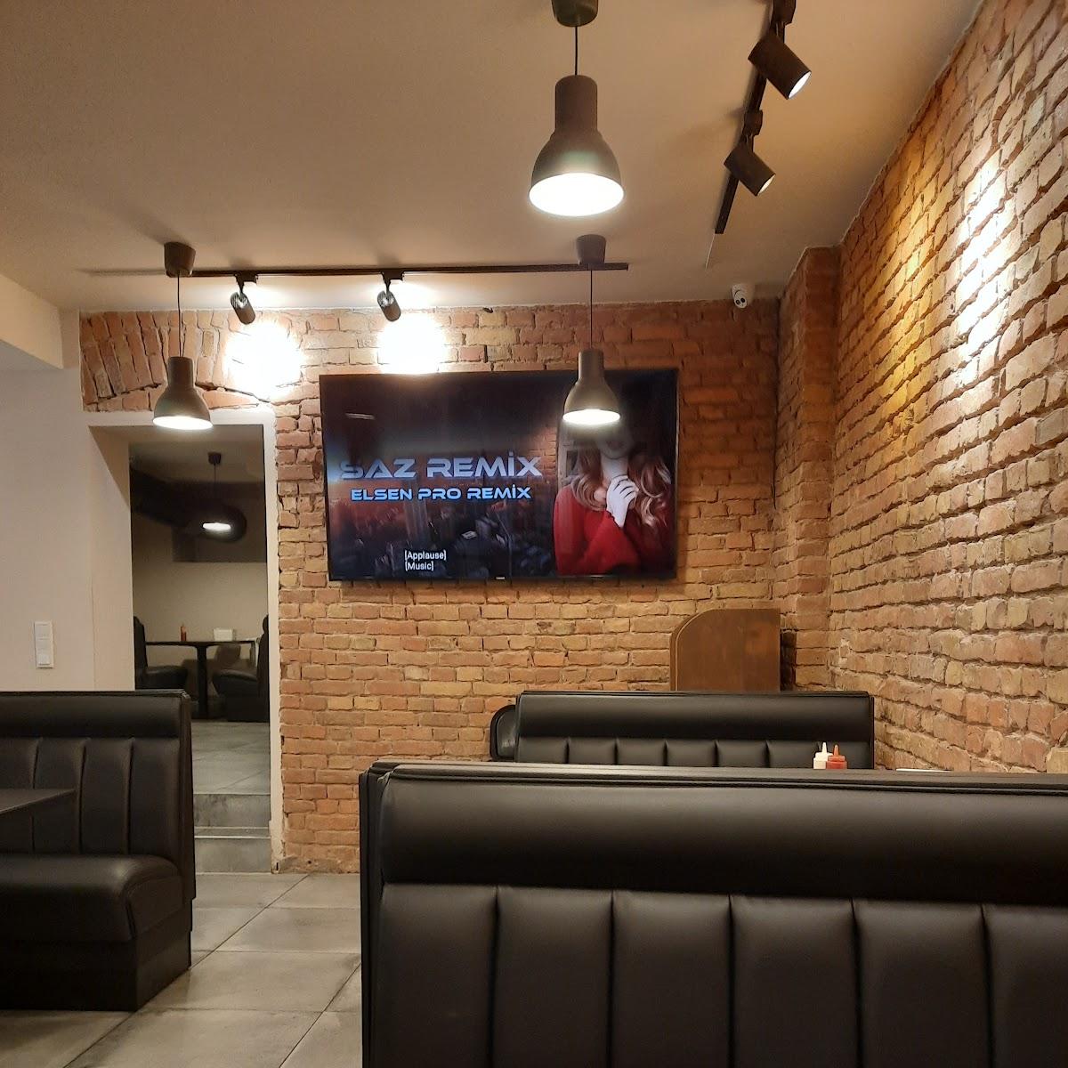 Restaurant "Burger City Großbeerenstraße" in Berlin