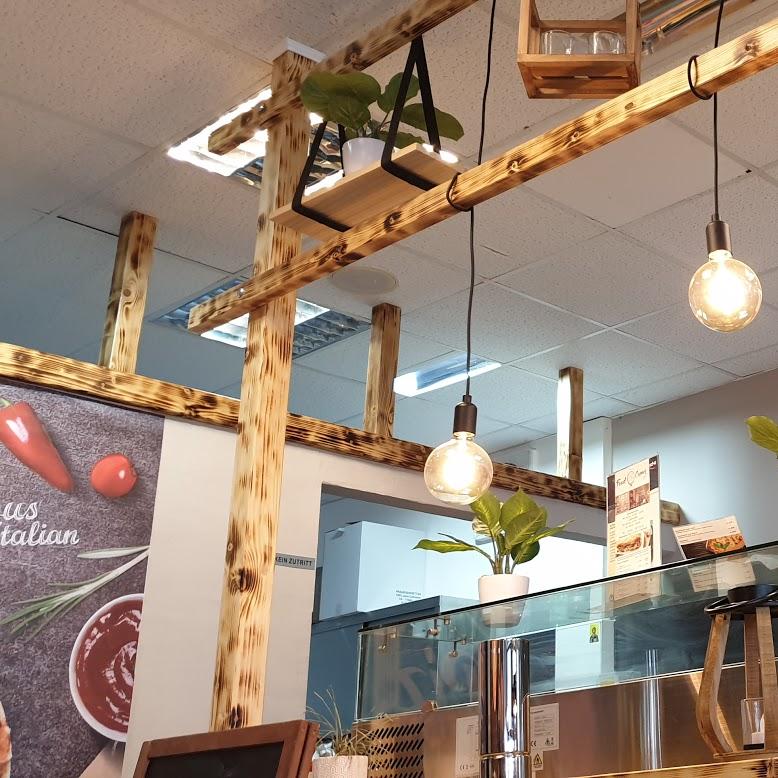 Restaurant "Food Cosmos Drive" in Cuxhaven