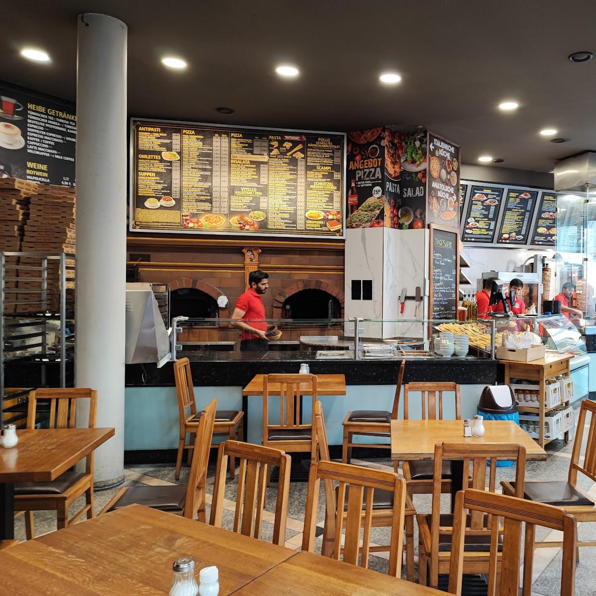 Restaurant "Rosenthaler Grill und Schlemmerbuffet" in Berlin