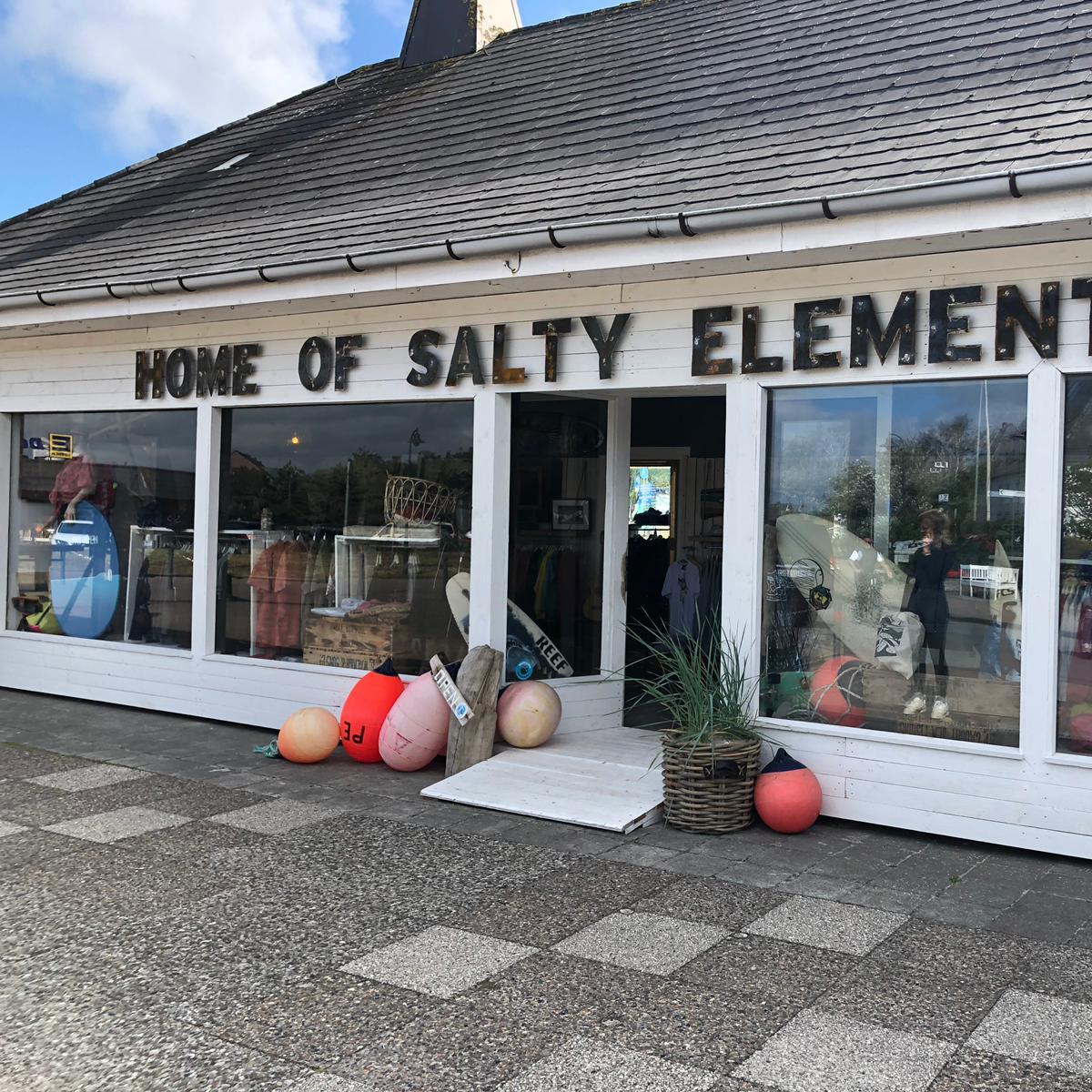 Restaurant "Home Of Salty Elements - Südkap Surfing Sylt GmbH" in Hörnum (Sylt)