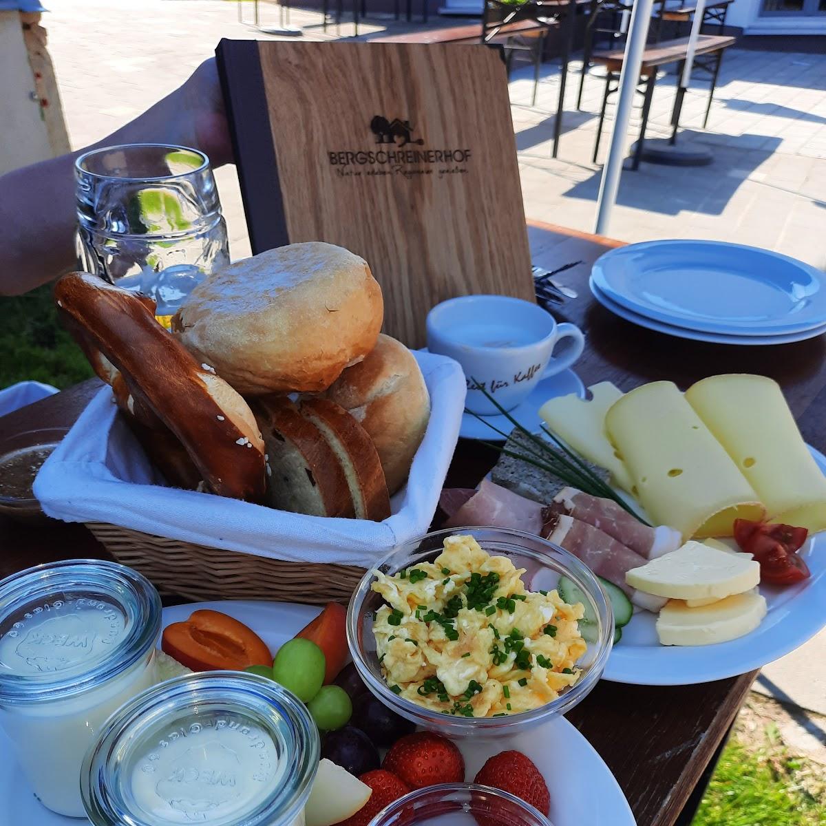 Restaurant "Bergschreinerhof | Hof-Cafe mit 24h-Fleischverkauf, Veranstaltungen & Fuhrungen" in Wolferstadt