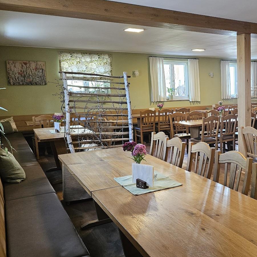 Restaurant "Bergschreinerhof | Biergarten | Wirtschaft | Café | Erlebnisshof mit Führungen" in Wolferstadt