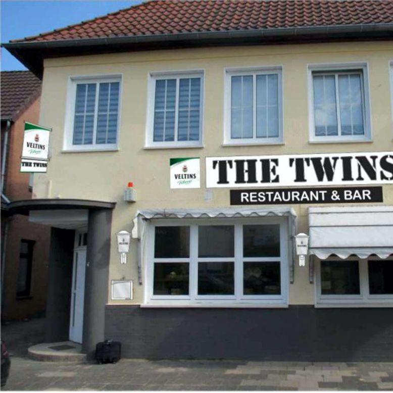 Restaurant "THE TWINS" in Hoya