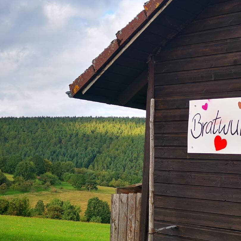 Restaurant "Bratwursthäusle" in Sandberg