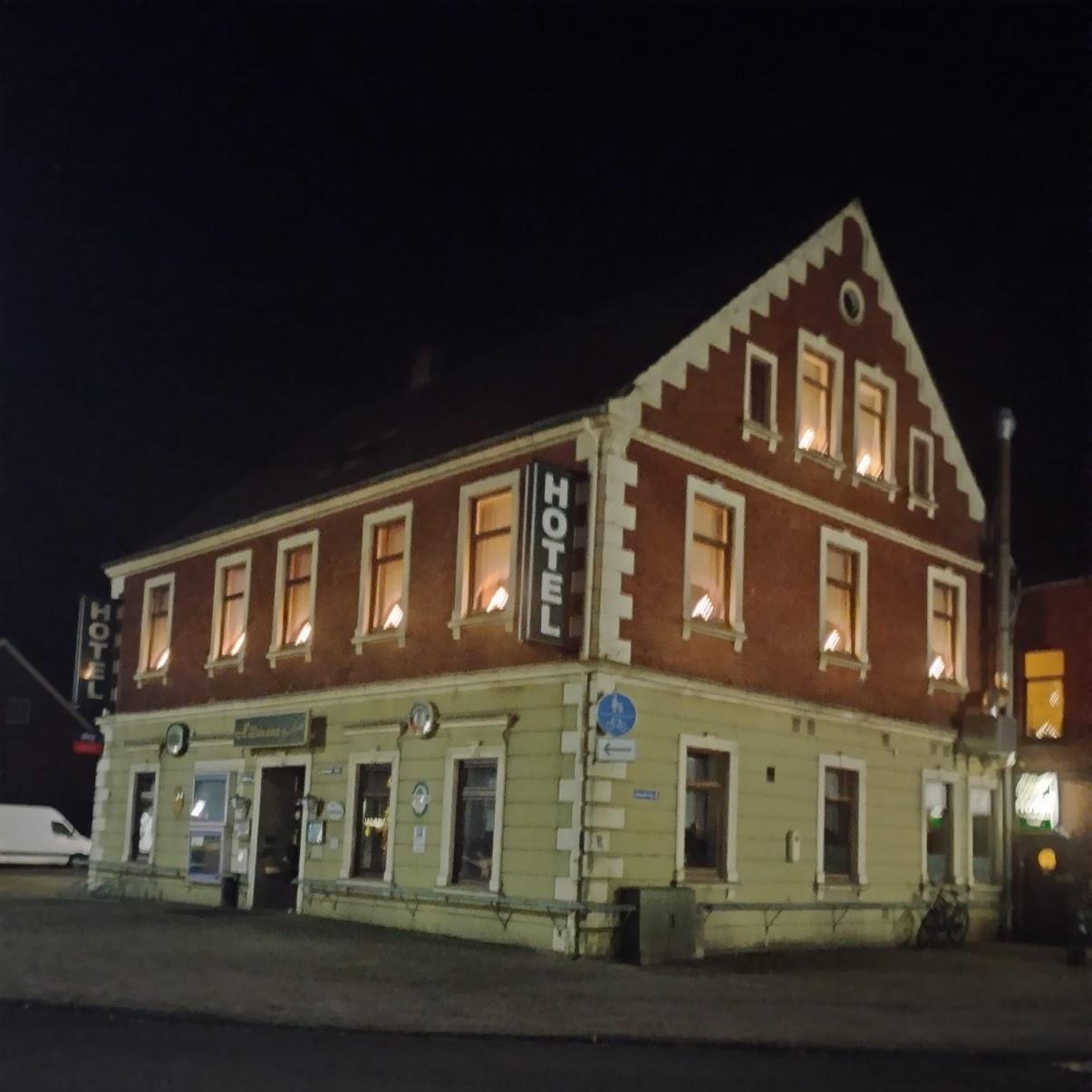 Restaurant "Hotel Hülsmann Garni" in Stadland