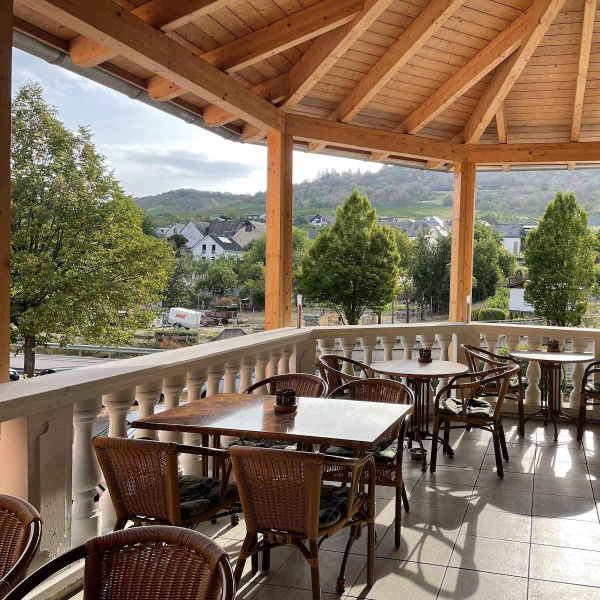 Restaurant "Brühler Hof Inh. Fam. Eckert" in Wintrich