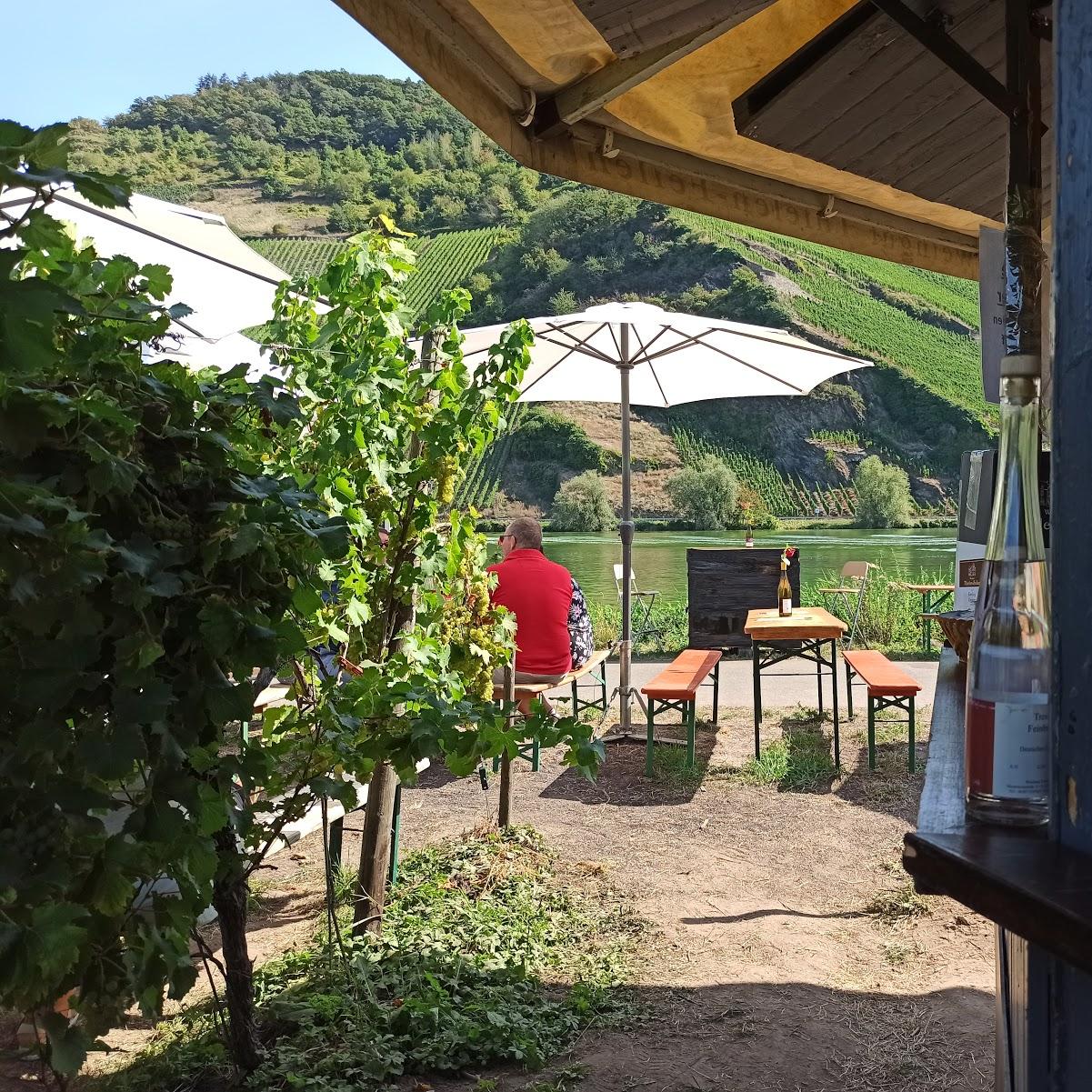 Restaurant "Weinstand im Weinberg Weingut Thielen-Feilen" in  Minheim