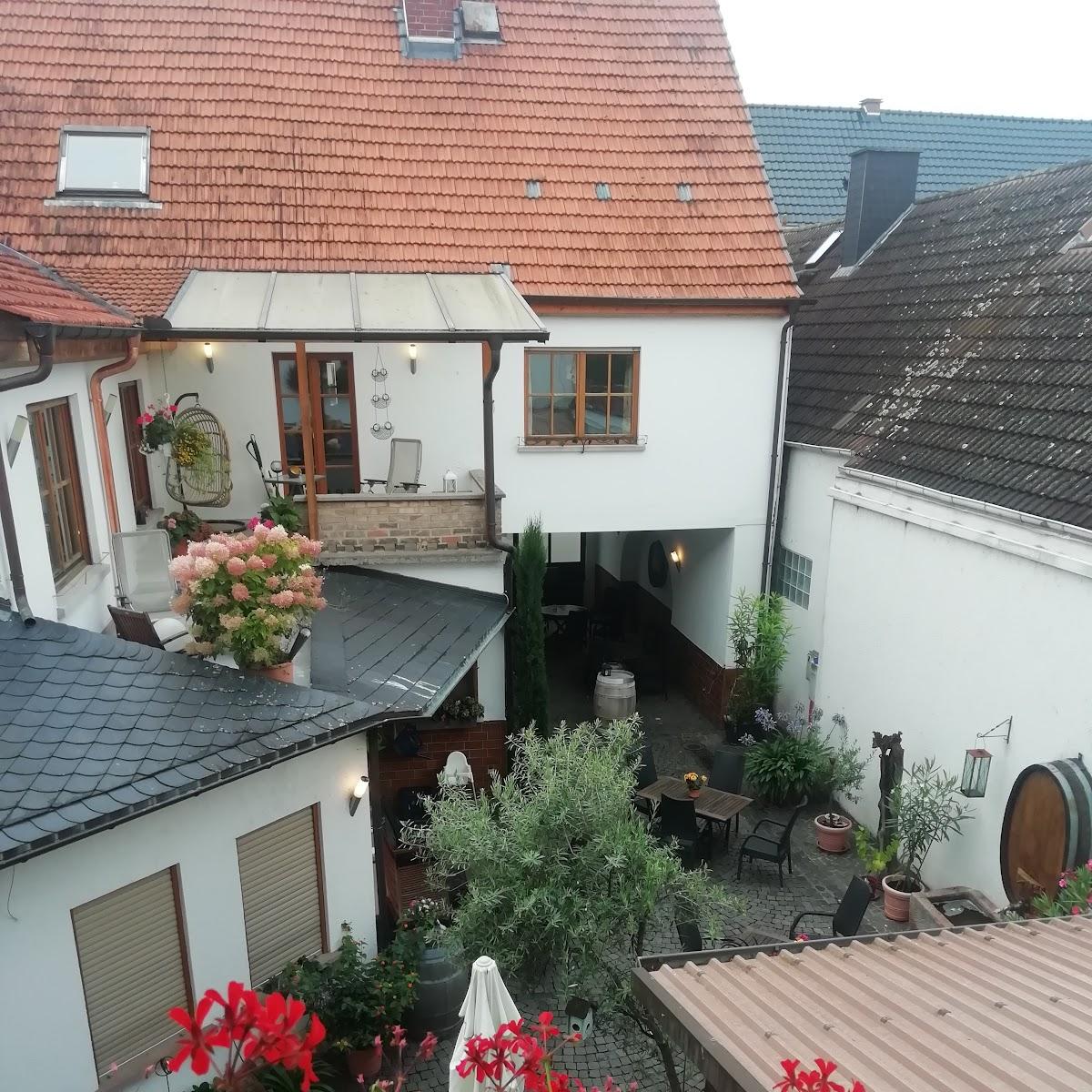 Restaurant "Weingut Winzerhotel Kinges-Kessel" in Mörstadt