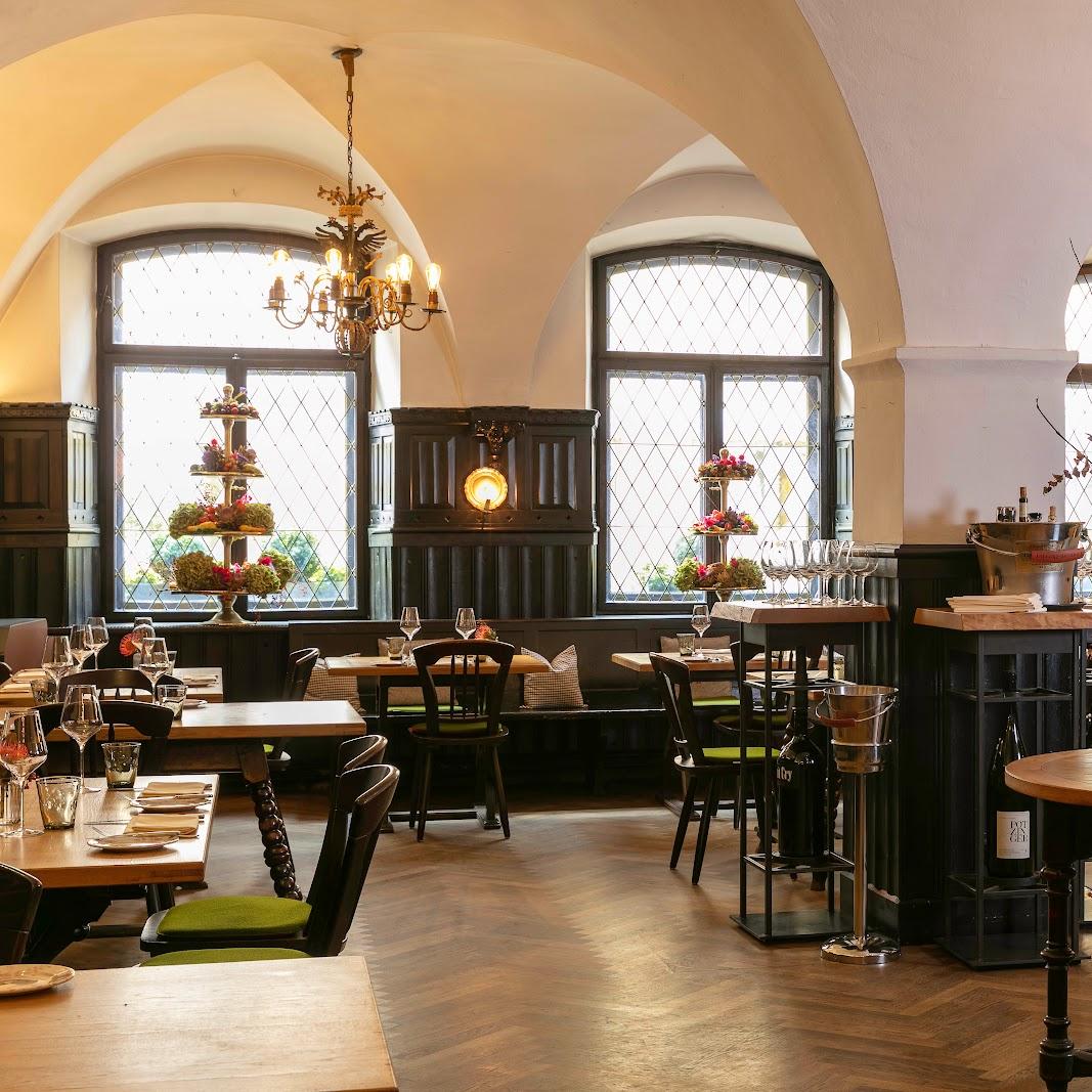 Restaurant "Weinhaus Neuner" in München