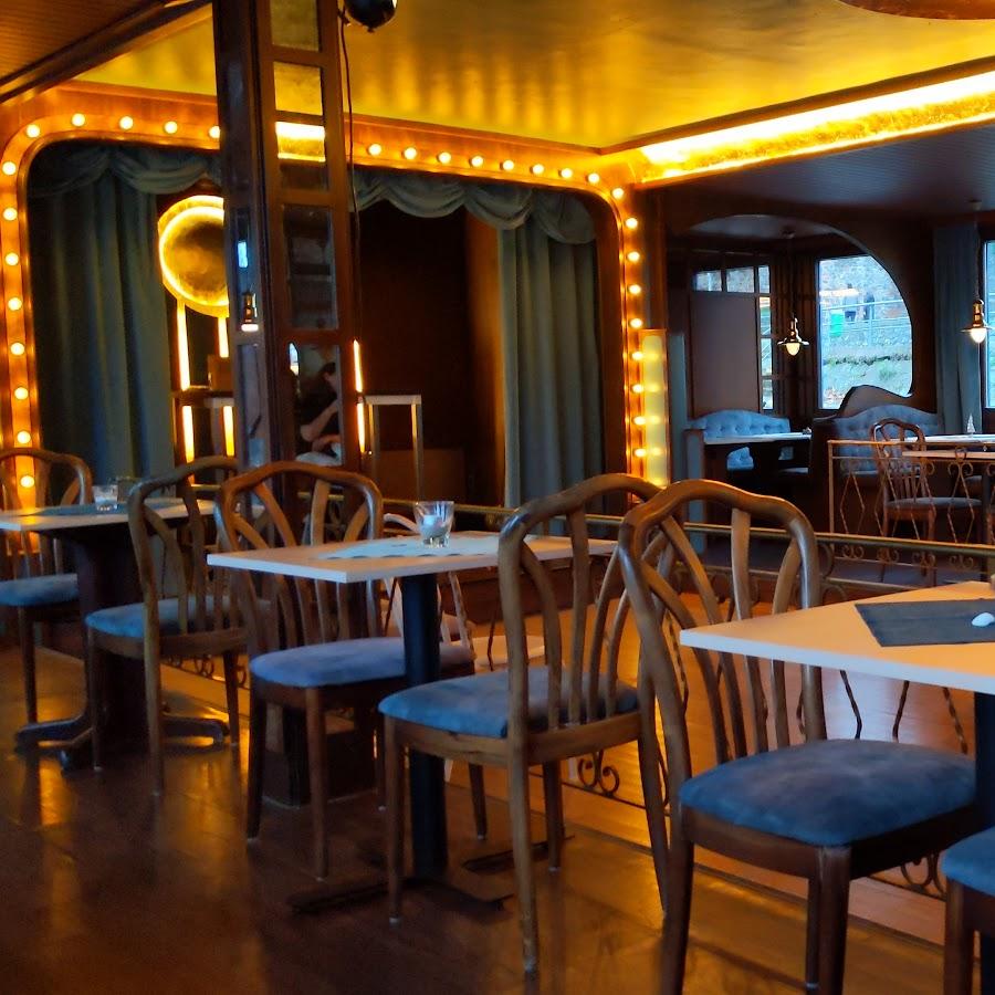 Restaurant "Mainod - Café Restaurant Hotel - das schwimmende Kleinod" in Frankfurt am Main