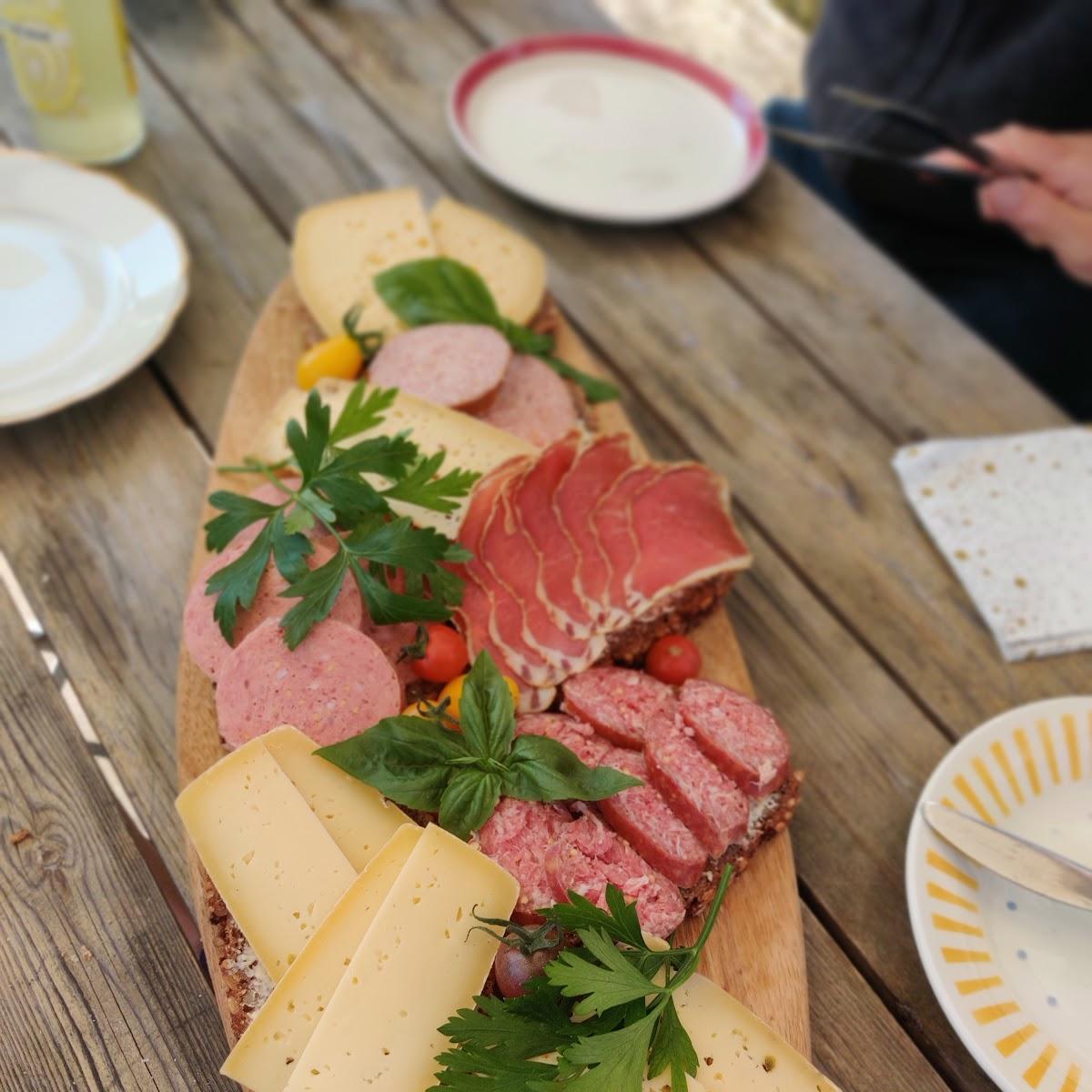 Restaurant "Café 7" in Ruhner Berge