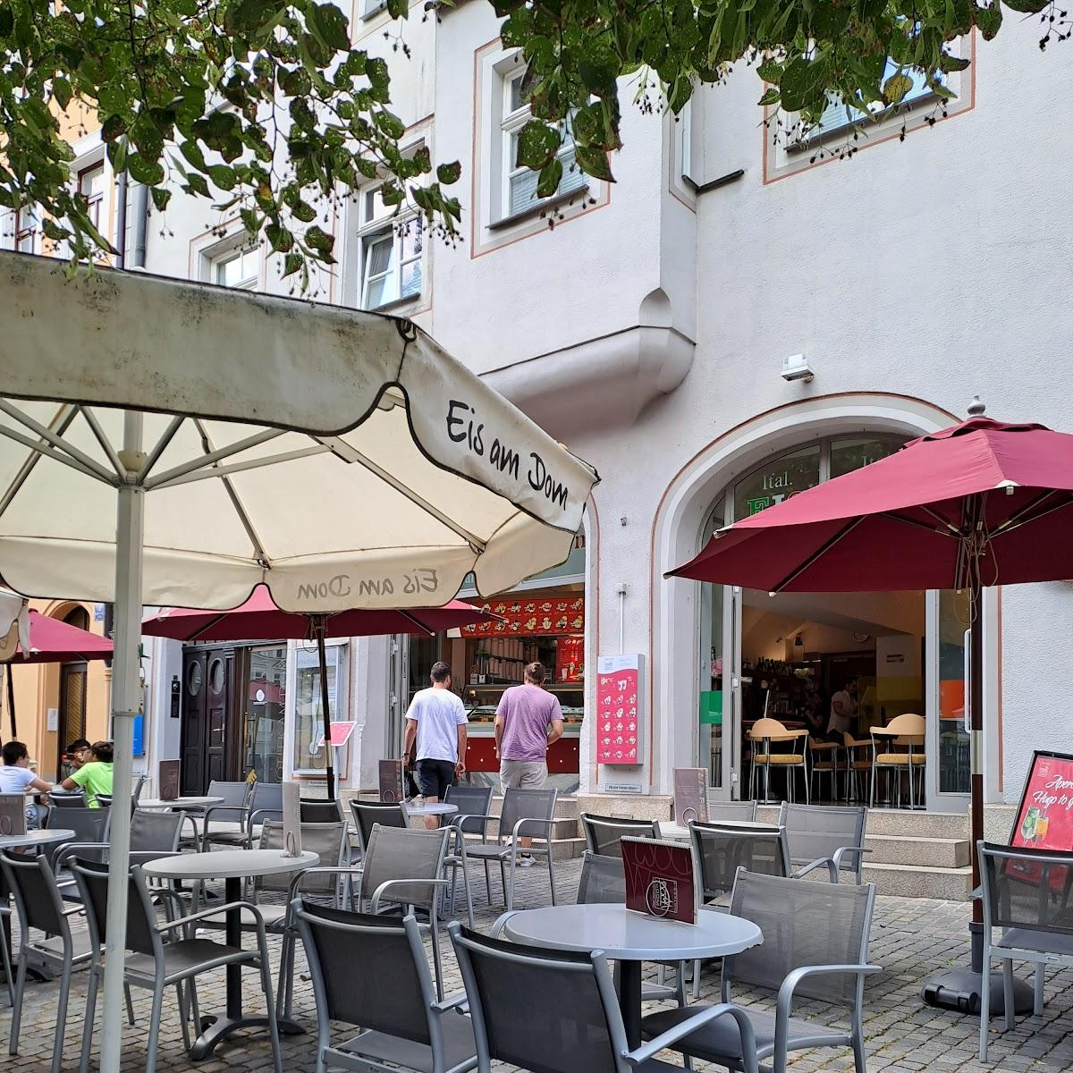 Restaurant "Eiscafé Am Dom" in Regensburg