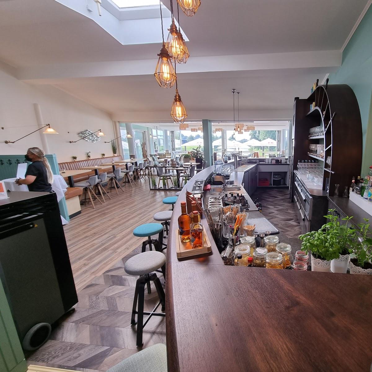 Restaurant "Bootshaus" in Achim