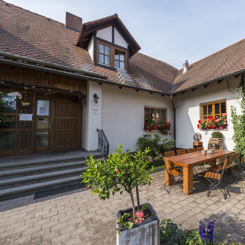 Restaurant "LandGastHaus Hofmann" in Oberdachstetten