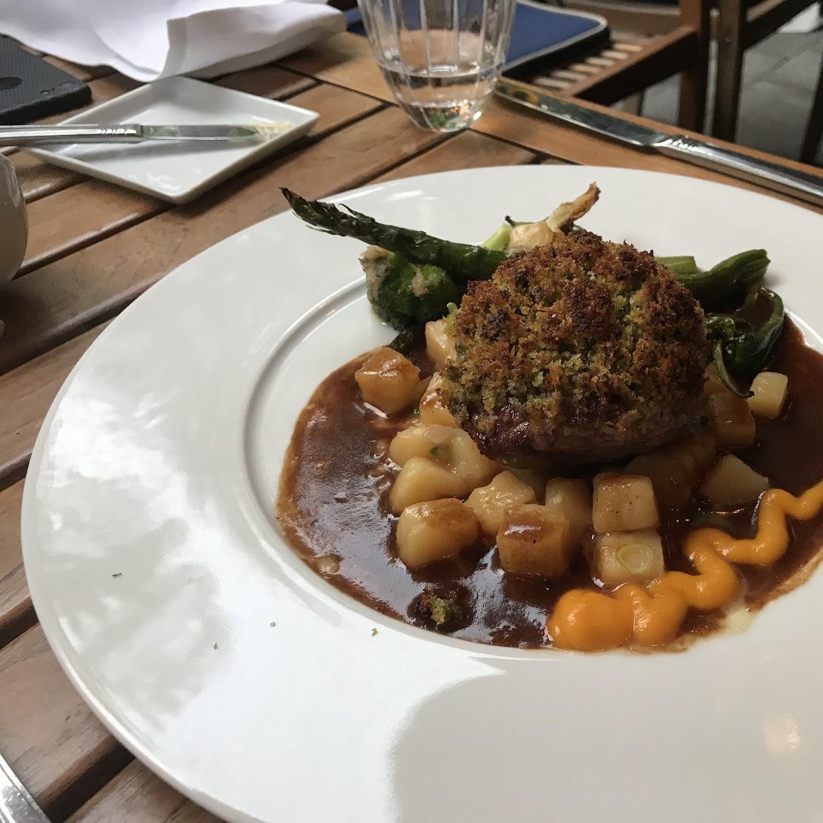 Restaurant "Maison Blue" in Köln