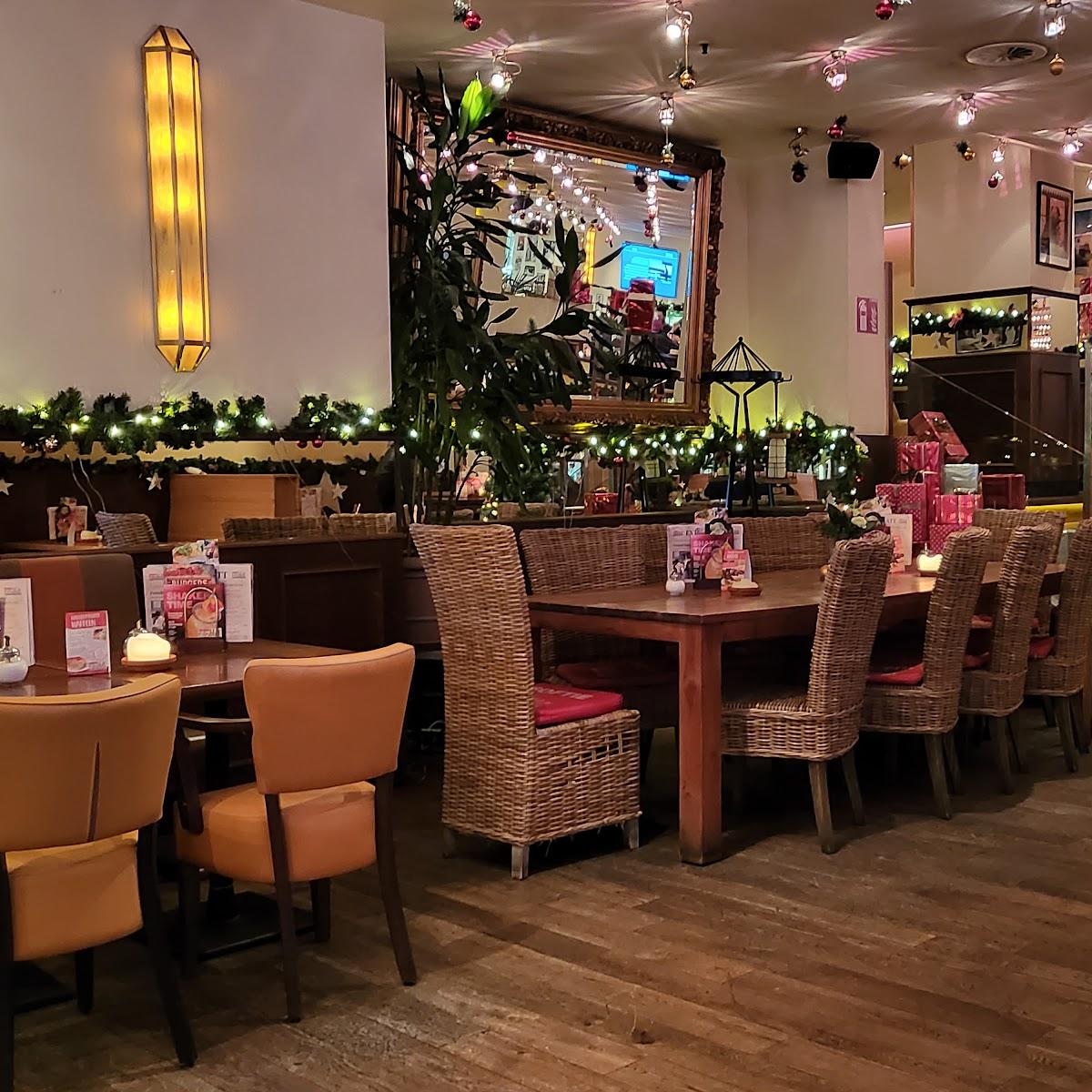 Restaurant "Cafe Extrablatt" in Düsseldorf