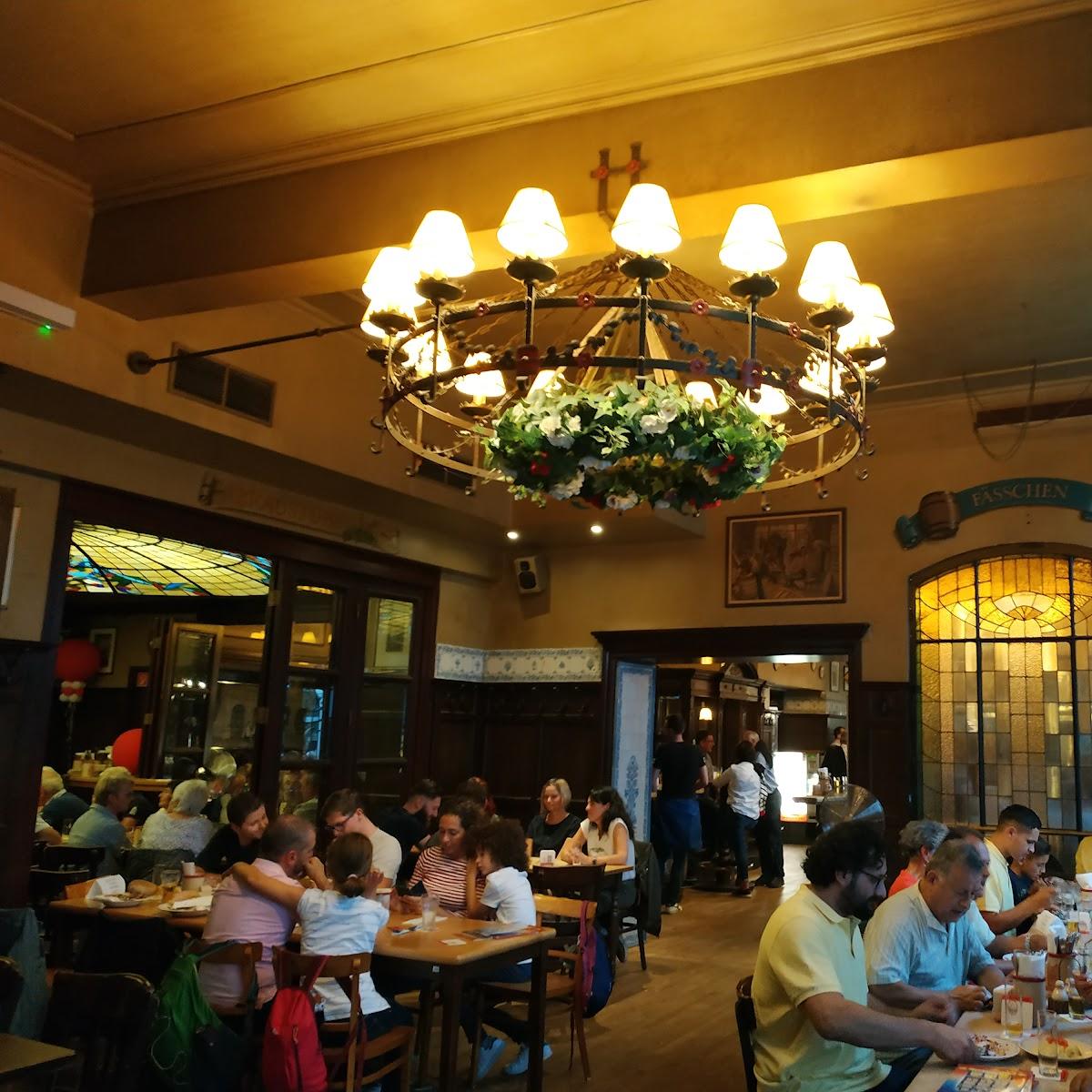 Restaurant "Peters Brauhaus" in Köln