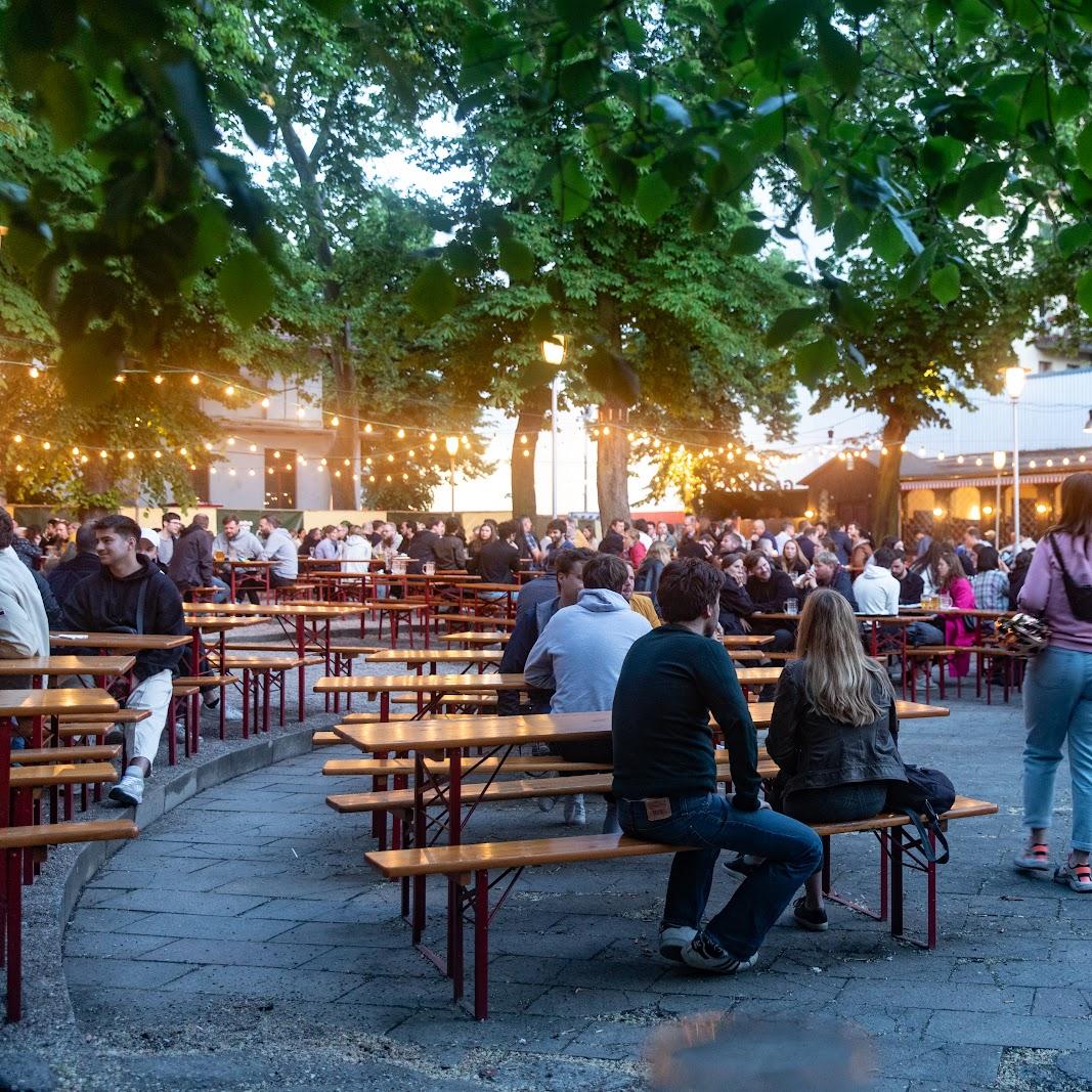 Restaurant "Prater Biergarten" in Berlin