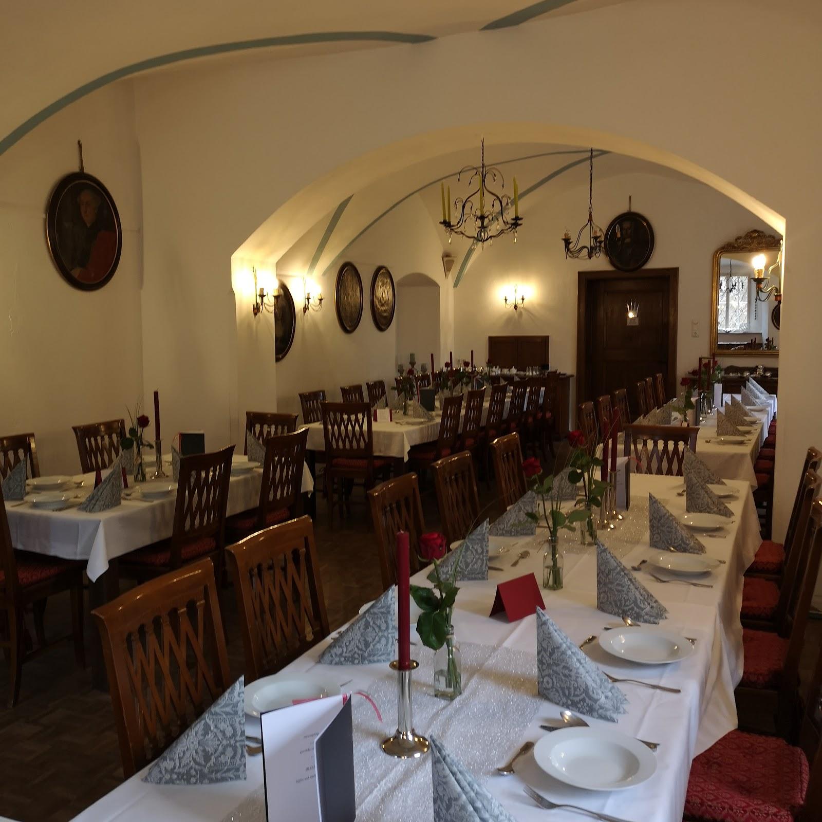 Restaurant "Schloss Unterknöringen" in Burgau
