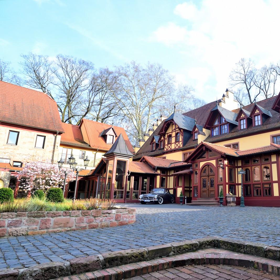 Restaurant "Schlosshotel Weyberhöfe" in Sailauf