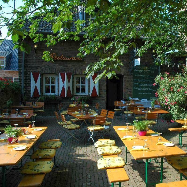 Restaurant "Weinhaus Die Fledermaus" in Pulheim