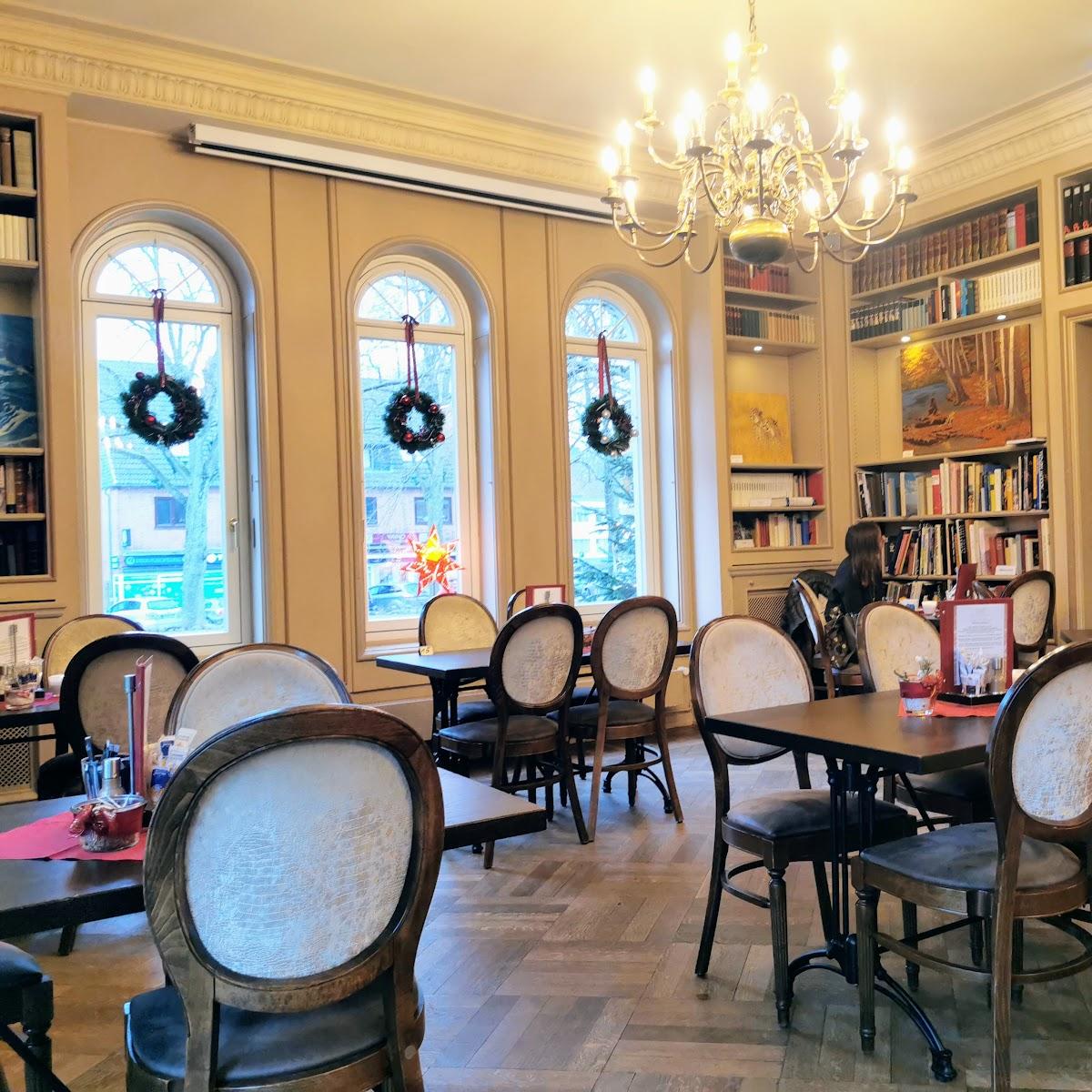 Restaurant "Die Villa - Ihr Wiener Kaffeehaus" in Hamburg