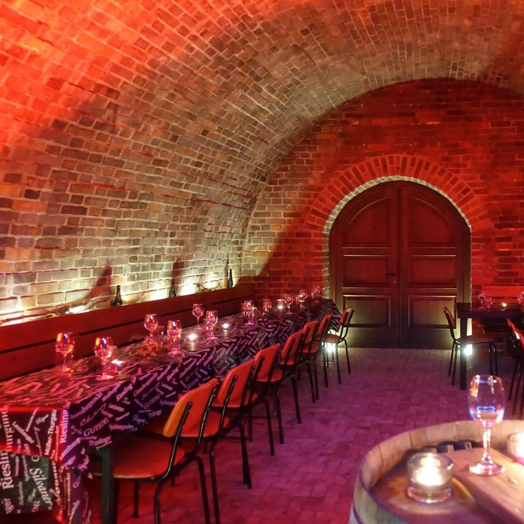 Restaurant "Weinkeller  Am Goldenen Wagen  Teubert & Kruchak GmbH" in Radebeul