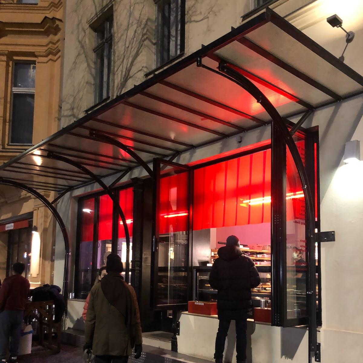 Restaurant "Magic John