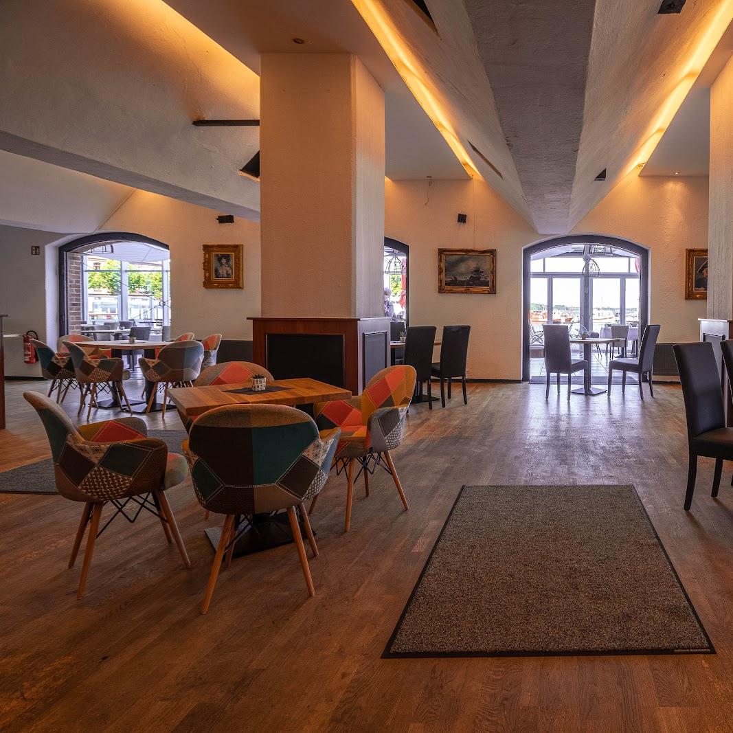 Restaurant "Fischermänns - Deli + Restaurant + Bar" in Stralsund