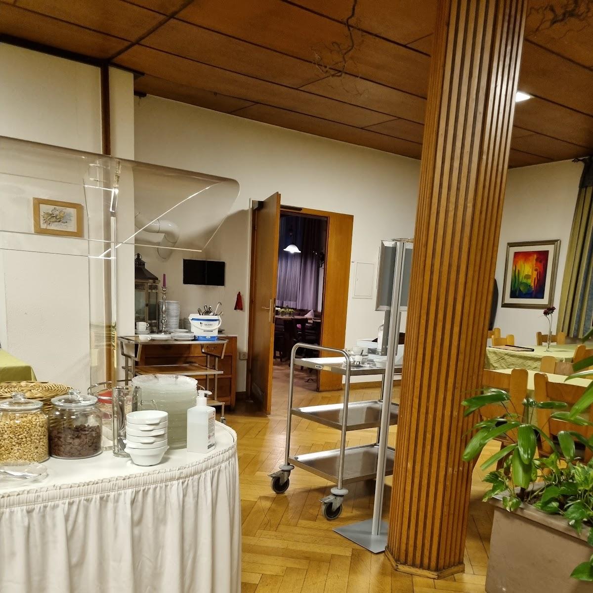 Restaurant "Roland Clauß Gaststätte Goldener Hahnen" in Markgröningen