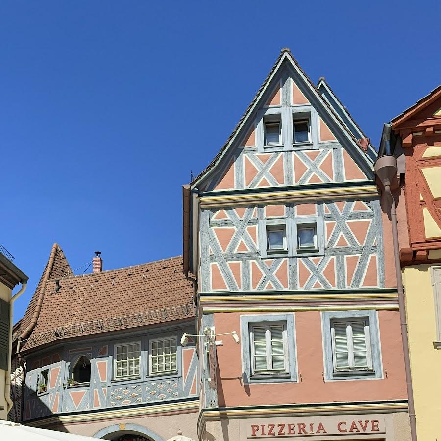 Restaurant "Cave Pizzeria" in Ladenburg