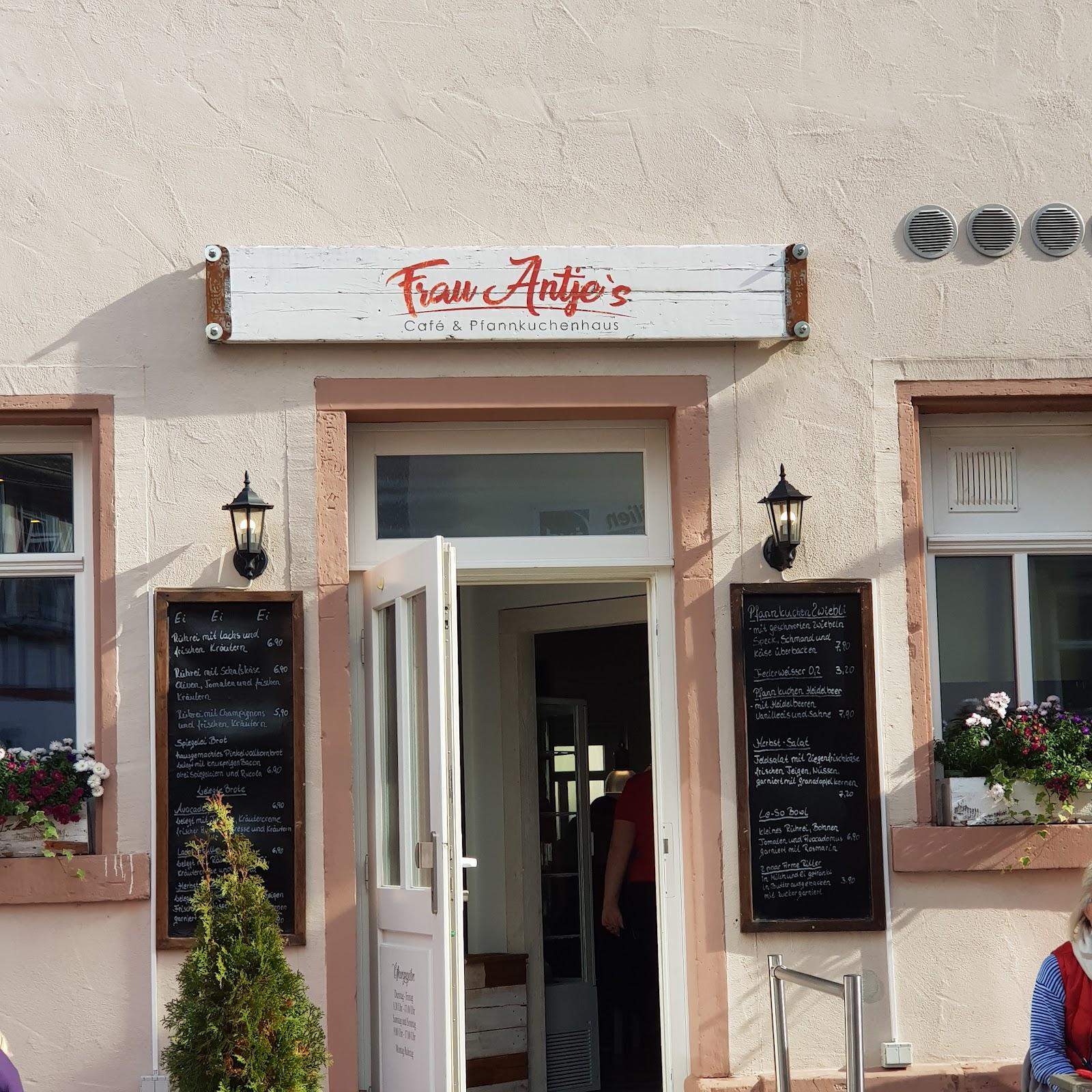Restaurant "Frau Antje’s Café und Pfannkuchenhaus" in Babenhausen