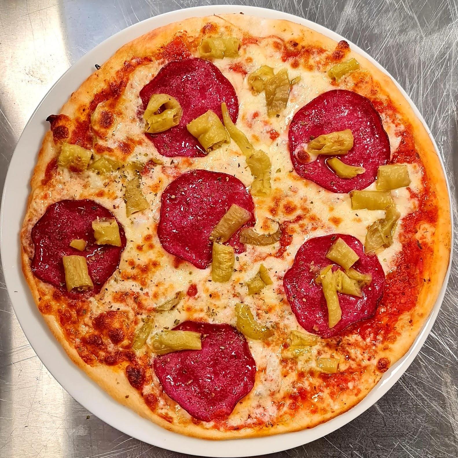 Restaurant "Pizza & Burger House" in Winzer